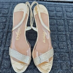 Amano Heels With Diamond-like Accents